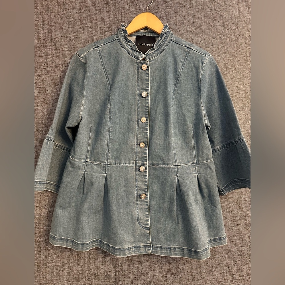Denim Cinched Waste denim Shirt - Studio Park - Picture 2 of 5